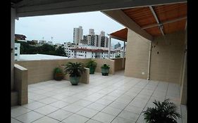 Cobertura Enorme Com Varanda E Churrasqueira